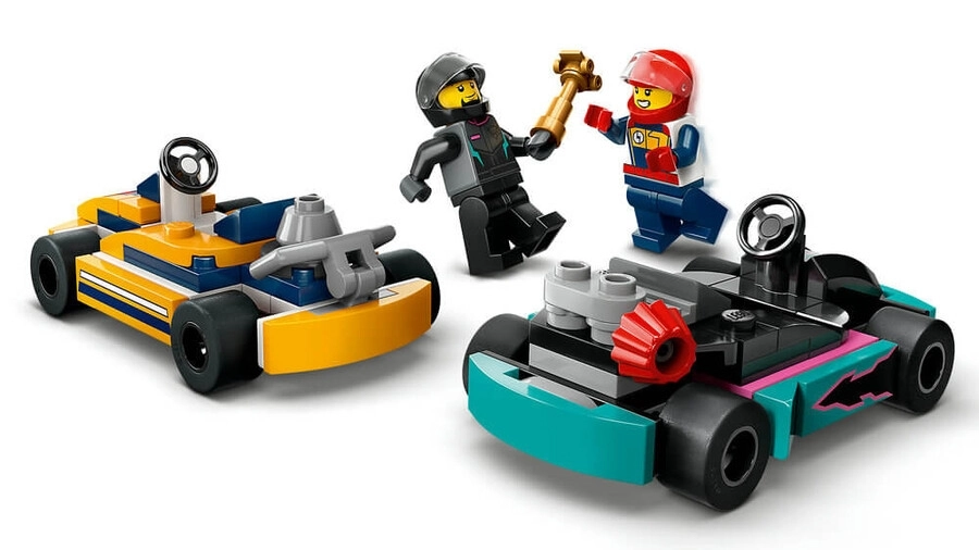 LEGO® City 60400 Go-Kartlar ve Yarış Sürücüleri